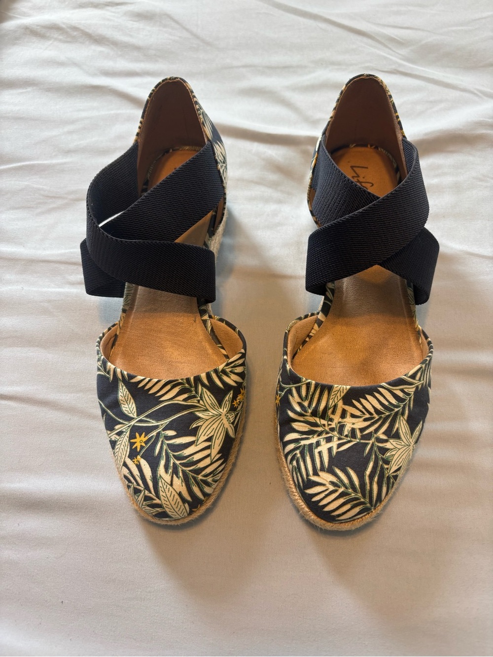 Lifestride Espadrille Wedge Sandals in Navy Floral with Crisscross Straps